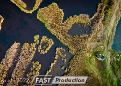 Professionelle dronefotos af mose ved dyreborg i efteråret